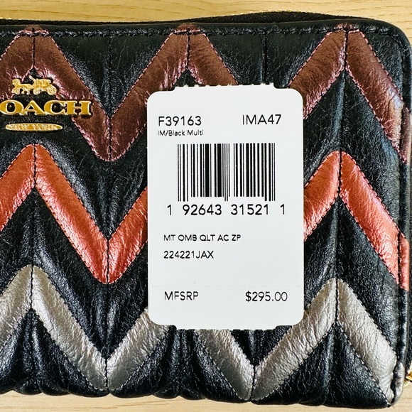 Coach - Picture 9 of 10